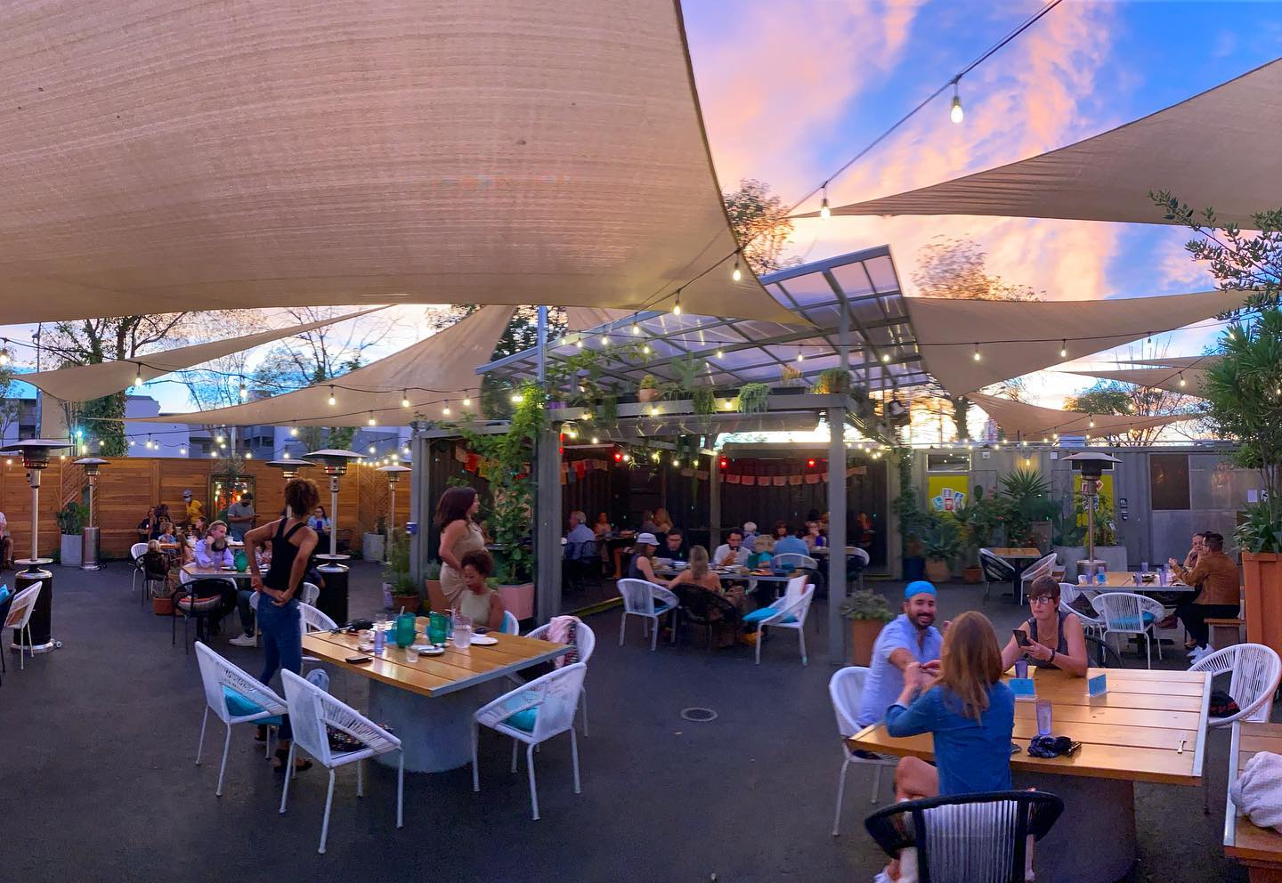 The Best Places for Outdoor Dining in Oakland Milliken's Reef